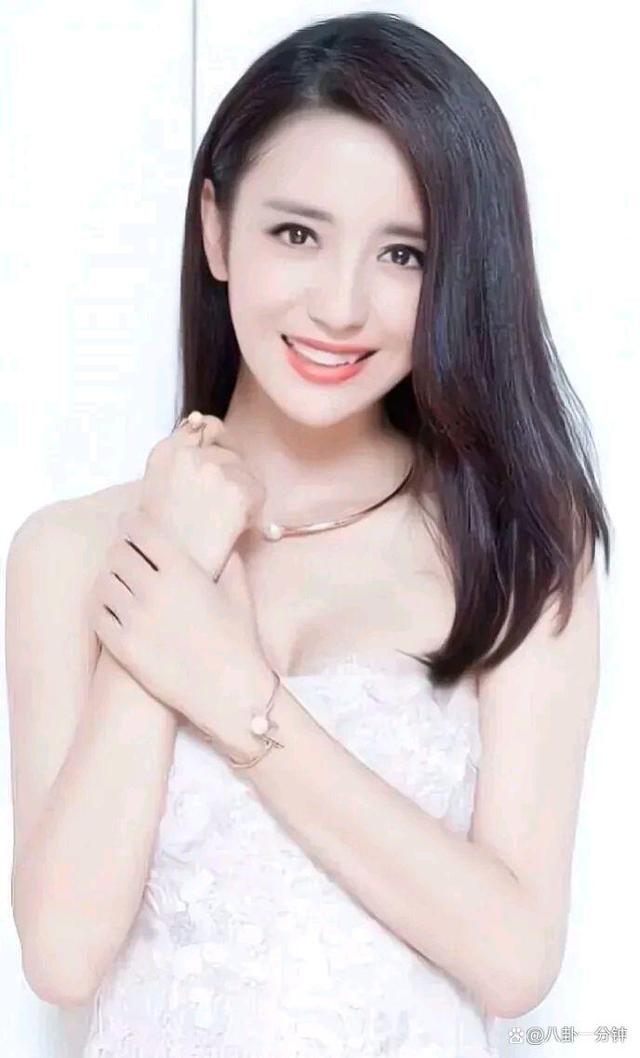 新疆女明星 新疆女明星麦迪娜